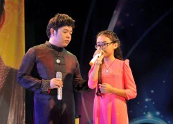 Phương Mỹ Chi mải chạy show vẫn học giỏi