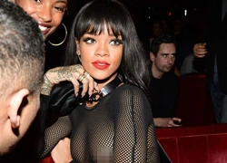 Rihanna nghiện đồ xuyên thấu khoe da thịt