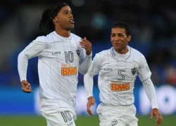 Ronaldinho dự lễ hội khoe bồ mới