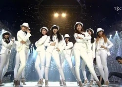 SNSD, Apink đua nhau khoe MV mới