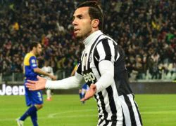 Tevez tuyên bố sẽ đi tắm biển vào Hè này