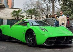 Ảnh đẹp siêu xe 1/4: Pagani Huayra màu xanh lá tại Nam Phi