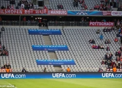 Bayern thi hành &#8220;lệnh cấm vận&#8221; của UEFA trên khán đài