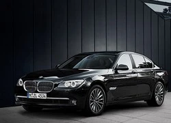 BMW lên kế hoạch 9-Series, Mercedes muốn làm xe SUV siêu sang