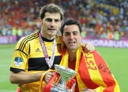 Casillas 'khẩu chiến' với Xavi