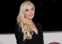 Chán khoe thân, Helen Flanagan đòi mở công ty