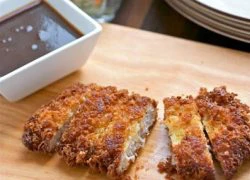 [Chế biến] - Thịt chiên giòn chấm sốt Tonkatsu kiểu Nhật