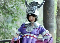 Cosplay cô nàng Ngũ Độc nhí nhảnh trong Kiếm Võng 3