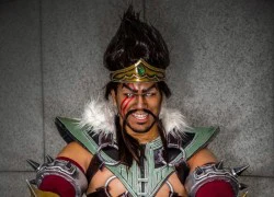 Cosplay Draven cực chất trong Liên Minh Huyền Thoại