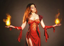 Cosplay Lina nóng bỏng trong Dota 2