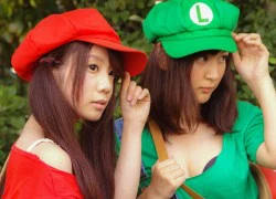 Cosplay Mario và Luigi nóng bỏng mắt