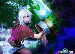 Cosplay Riven và Lulu xinh tuyệt cú mèo trong Liên Minh Huyền Thoại