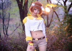 Cosplay tướng mới Druid Mia trong MOBA Cyphers nhìn là yêu ngay