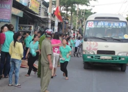 Đang đi, một thanh niên gục chết trên đường