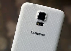 Giá Galaxy S5 xách tay thấp hơn hàng chính hãng 2 triệu đồng