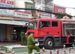 Hai vợ chồng chết cháy trong căn nhà bị khóa trái cửa