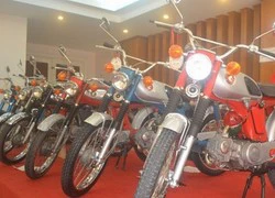 Hàng trăm chiếc Honda 67 'hội ngộ' ở Quảng Ngãi