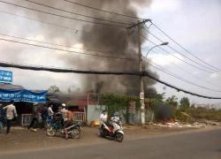 Hàng trăm xe máy "chết oan" vì... đốt rác