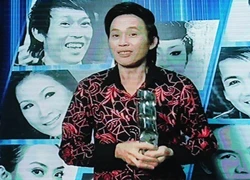 Hoài Linh tiếp tục ẵm giải HTV Awards