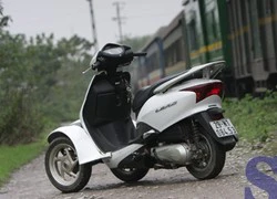 Honda Lead 110 mang phong cách Can-am ở Hà Nội