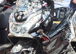 Honda PCX độ dàn âm thanh 170 triệu đồng ở Sài Gòn