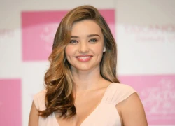 Miranda Kerr chăm sóc da bằng dầu dừa và yoga