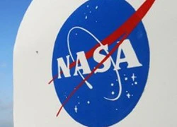 NASA đình chỉ quan hệ với Nga