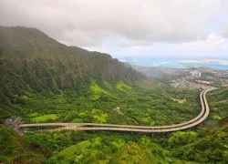 Ngắm con đường cao tốc ngoạn mục ở Hawaii