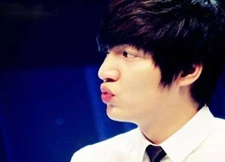 Ngắm khoảnh khắc 'chu môi liếm mép' của Lee Min Ho