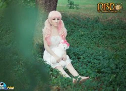 Ngắm NanaXinh dễ thương trong cosplay DBO Lolita