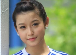 Phát sốt vì fan nữ Chelsea xinh như mộng