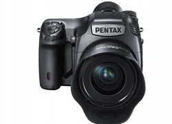 Ricoh giới thiệu Pentax 645Z: cảm biến medium format CMOS 51.4 MP, ISO 204.800, giá 8.500 USD