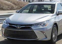 Toyota Camry 2015: Thay đổi có tiếp tục dẫn đầu?