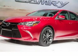 Toyota Camry 2015: Trẻ trung và &#8220;ngầu&#8221; hơn