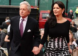 Vợ chồng Michael Douglas lại tình tứ sau những rạn vỡ