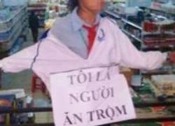 Vụ HS đeo biển "ăn cắp": NV siêu thị khai gì?