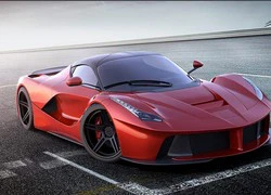 Xem 3 siêu xe LaFerrari xuất hiện cùng lúc