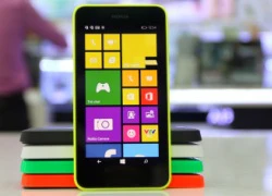 Ảnh mở hộp Nokia Lumia 630 chính hãng ở Việt Nam