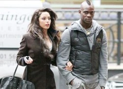 Balotelli tranh con với bồ cũ