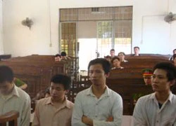 Băng trộm cắp xe máy đưa sang Campuchia tiêu thụ lãnh án