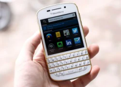 BlackBerry Q10 bản vàng đặc biệt giá 17 triệu đồng