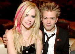 Chồng cũ Avril Lavigne suýt chết vì nghiện rượu