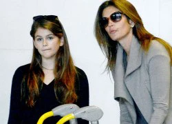 Con gái Cindy Crawford là bản sao xinh đẹp của mẹ