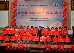 Cuộc thi an toàn giao thông dành cho giáo viên, học sinh THPT