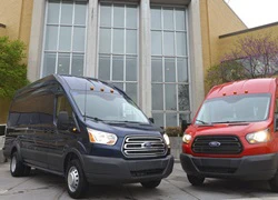 Ford bắt đầu sản xuất Transit Van 2015