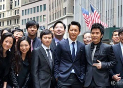 Hangeng ra dáng doanh nhân tại Sở chứng khoán New York