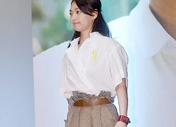 "Hồ ly" Shin Min Ah diện váy như... quấn bao tải