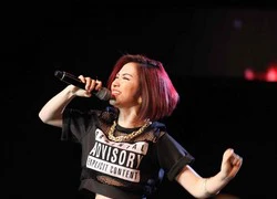 Hoàn Minzy bùng nổ trên sân khấu Học viện ngôi sao