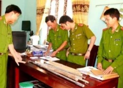 Hơn 20 người cầm dao truy sát nam thanh niên trên phố