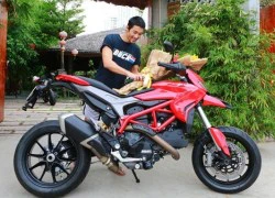 Johnny Trí Nguyễn tậu xe Ducati giá hơn 400 triệu